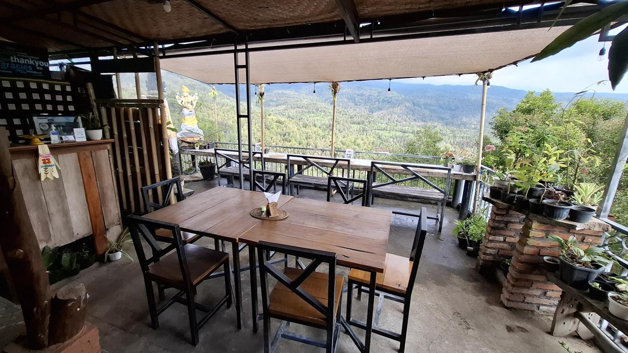 Umah De Madya & Rooftop De Madya Munduk Exterior foto